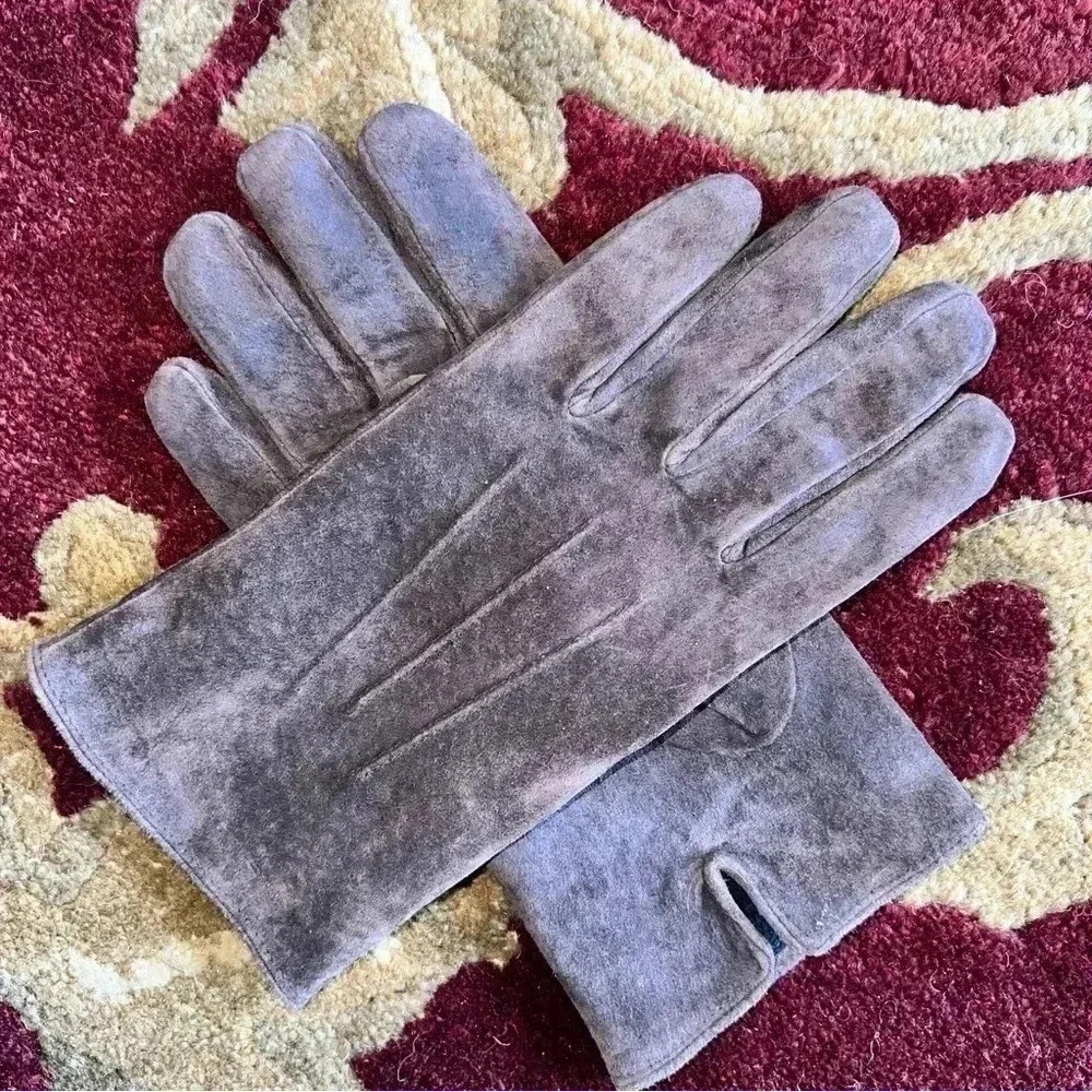 Isotoner Women’s Dark Brown Suede Gloves Thin Black Fleece Lining Size XL